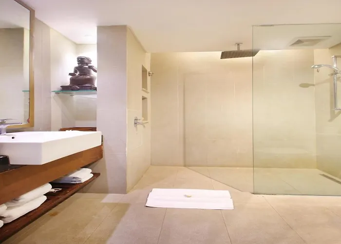 Family Twin Room